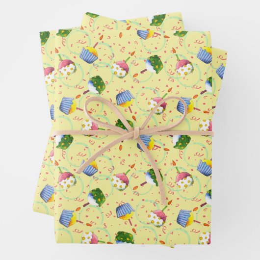 Dinsdag Cupcake Celebration Wrapping Paper Sheets (In situ)