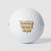Dinsdag Groovy Style 70er Retro Design Golfballen (Voorkant)