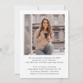 Diploma-uitnodiging met twee foto's en typografie  kaart (Achterkant)