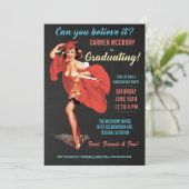 Diploma-uitnodigingen | Vintage Pin-Up Meisje Kaart (Staand voorkant)