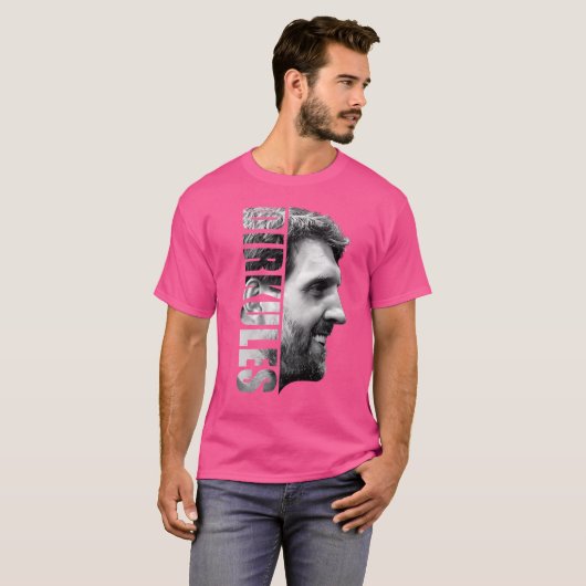 Dirk Nowitzki - Dirkules T-shirt (Voorkant volledig)