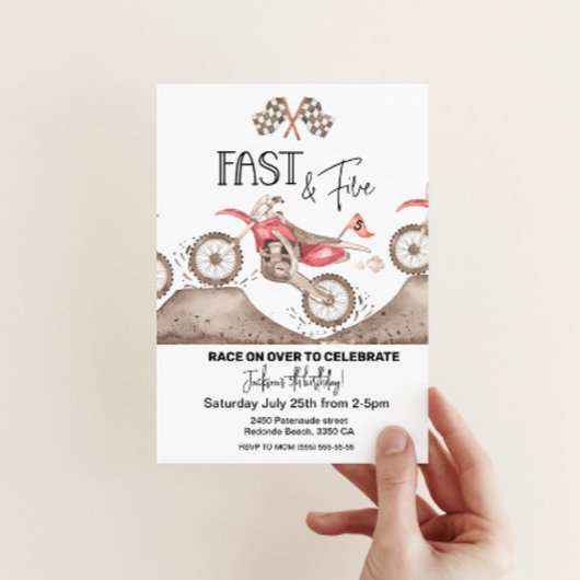 Dirt Bike Fast en vijf uitnodigingen