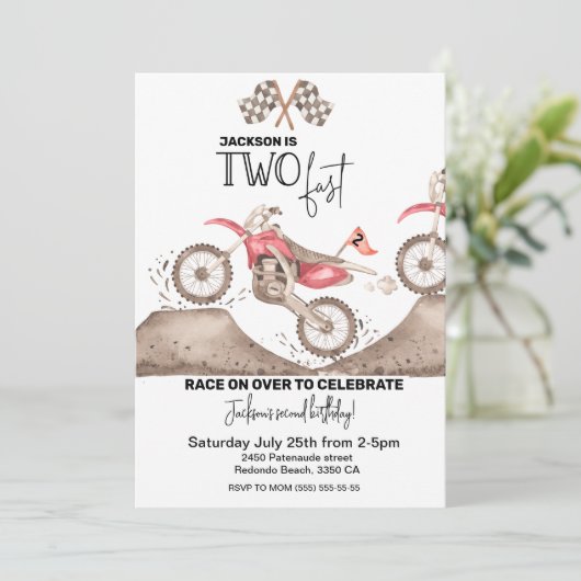 Dirt Bike TWO FAST verjaardagsuitnodiging Kaart (Staand voorkant)