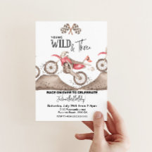 Dirt Bike Young Wild en drie verjaardagsuitnodigin