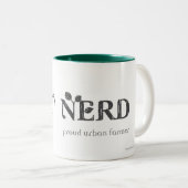 Dirt Nerd - Proud Urban Farmer Tweekleurige Koffiemok (Voorkant rechts)