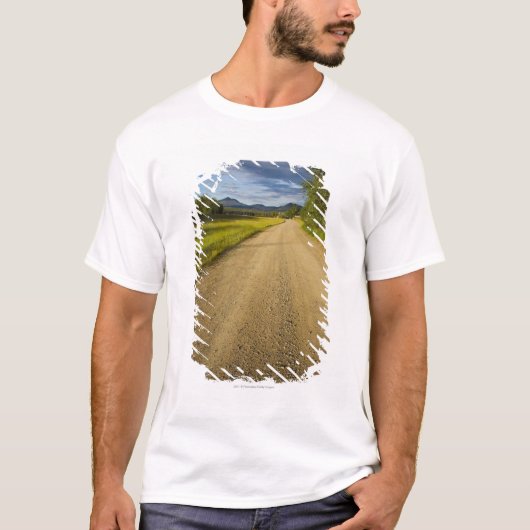 Dirt Road in Eagle, Alaska T-shirt (Voorkant)