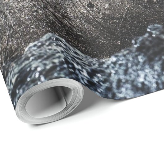 Dirte fietserrider gooit kussen cadeaupapier (Rol Hoek)