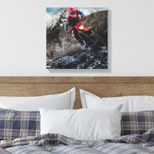 Dirte fietserrider gooit kussen canvas afdruk (Insitu (Slaapkamer))