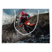 Dirte fietserrider gooit kussen groot cadeauzakje (Voorkant)