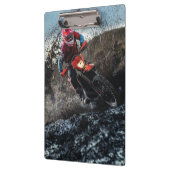 Dirte fietserrider gooit kussen klembord (Links)