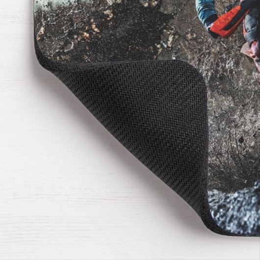 Dirte fietserrider gooit kussen muismat (Hoek)