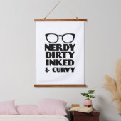 Dirty Nerdy Inked en Curvy Hangend Wandkleed (Slaapkamer)