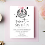 Disco Ball Bow Sweet Sixteen 16e verjaardagsfeestj Kaart<br><div class="desc">Dit is een zilveren Disco Ball Roze Coquette Bow Sweet Sixteen 16th Birthday Party Invitation!</div>