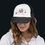 Disco Roller Skating | Bachelorette Bride Tribe Trucker Pet<br><div class="desc">Geef dit schattige pet aan je bruidsmeisjes voor je vrijgezellenboekje of huwelijksweekend! Onze leuke petten zijn de perfecte manier voor je bemanning om alle aandacht te krijgen waar je ook maar wilt! "Bride's last Disco." Dust je poompoms af, breek je gestreepte knie sokken uit en maak je klaar voor wat...</div>
