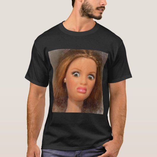 Disgusting Doll Face Meme T-shirt (Voorkant)