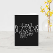 Distressed Iron Sharpens Iron Inspirerend Motiva Kaart (Gele Bloem)