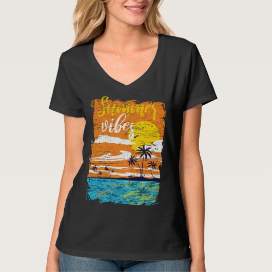 Distressed Summer Vibes Retro Sunset Beach Palm Tr T-shirt (Voorkant)