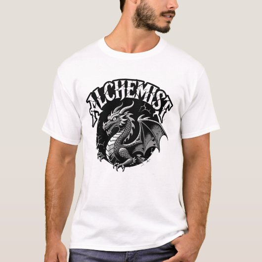 Distressed Winged Serpent Alchemist Graphic T-shirt (Voorkant)