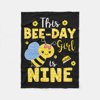 Dit Bee-Day-meisje is negen 9 jaar oud Verjaardag Fleece Deken