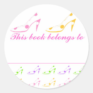 Dit boek behoort tot hoge hiel-schokken ronde sticker
