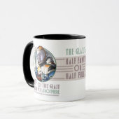 Dit glas is half vol met atmosfeer Mok (Voorkant links)