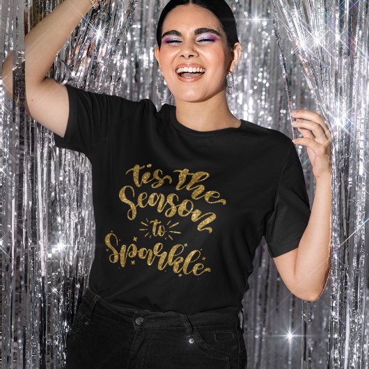 Dit is de reden om goudkleurige faux-tekst te spar t-shirt