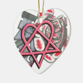 Dit is een Razor Blade Romance Ornament (Links)