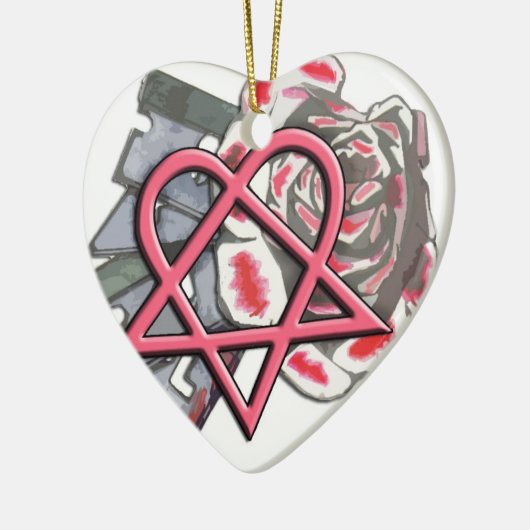 Dit is een Razor Blade Romance Ornament (Links)