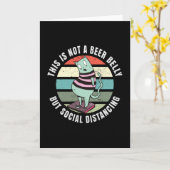 Dit is geen bierbuik, maar sociale afstanden kaart (Gele Bloem)