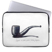 Dit is geen pijp - met de hand getekende schets laptop sleeve (Voorkant)