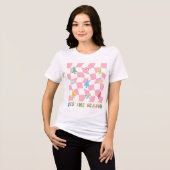 Dit is het seizoen Groovy Pink Coquette Christmas Tri-Blend Shirt (Voorkant volledig)