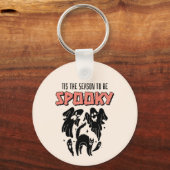 Dit is het seizoen van Spooky Creepy Halloween Sleutelhanger (Voorkant)