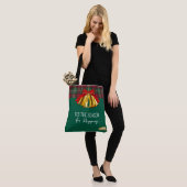 Dit is het seizoen voor Canvas tas winkelen (Op model)