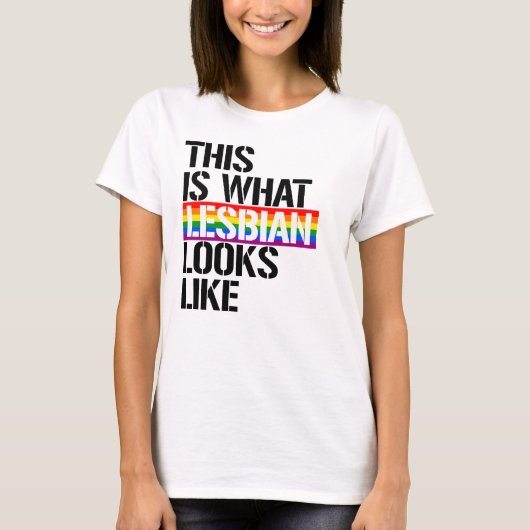 Dit is hoe Lesbienne eruit ziet T-shirt (Voorkant)