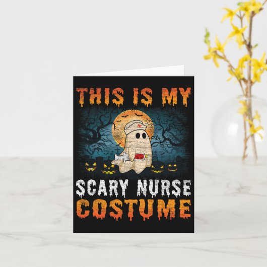 Dit is mijn enge verpleegster kostuum Halloween Ma Kaart (Gele Bloem)