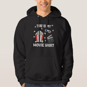Dit is mijn filmfilmfilmfilmpop die Shirt kijkt