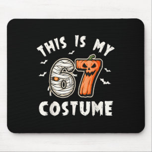 Dit is mijn Halloween '67 kostuum nummer 6 7 meme Muismat