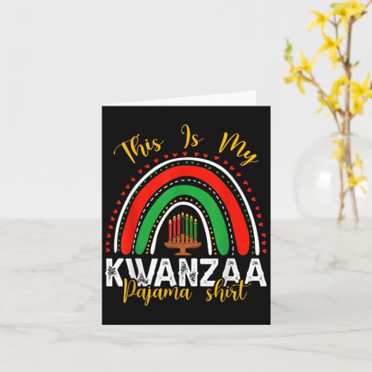 Dit Is Mijn Kwanzaa Pyjamashirt Kinara Principes Kaart (Gele Bloem)