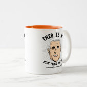Dit is mijn Mike Pence Costume - ik kon geen Tweekleurige Koffiemok (Voorkant rechts)