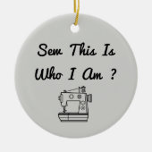 Dit is wie ik ? ben keramisch ornament (Voorkant)