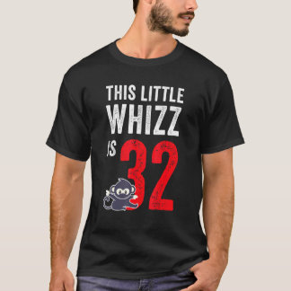 Dit kleine fluitje is 32 jaar oud t-shirt