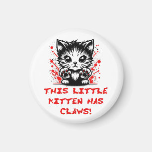 Dit kleine katje heeft klauwen magneet