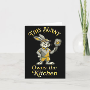 Dit konijn is de baas in de keuken grappige pickle kaart