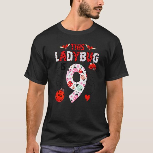 Dit Ladybug is 9 jaar oud Ladybug Thema T-shirt (Voorkant)