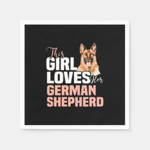 Dit meisje houdt van haar Duitse herder Servet