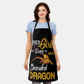 Dit meisje houdt van haar gekaarde drakenhagedis schort (Gedragen)