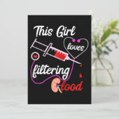 Dit meisje houdt van het filtreren van bloeddialys kaart (Staand voorkant)