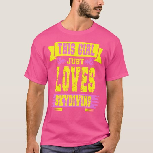 Dit Meisje Is Dol Op Skydiven T-shirt (Voorkant)
