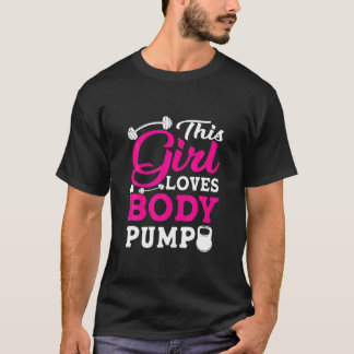 Dit meisje is gek op het gewicht van de pomp. t-shirt