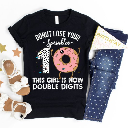 Dit meisje is nu 10e verjaardag donut met twee cij t-shirt